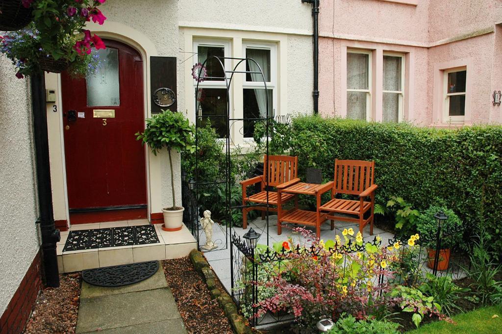 Pitreavie Guest House Dunfermline Exterior photo