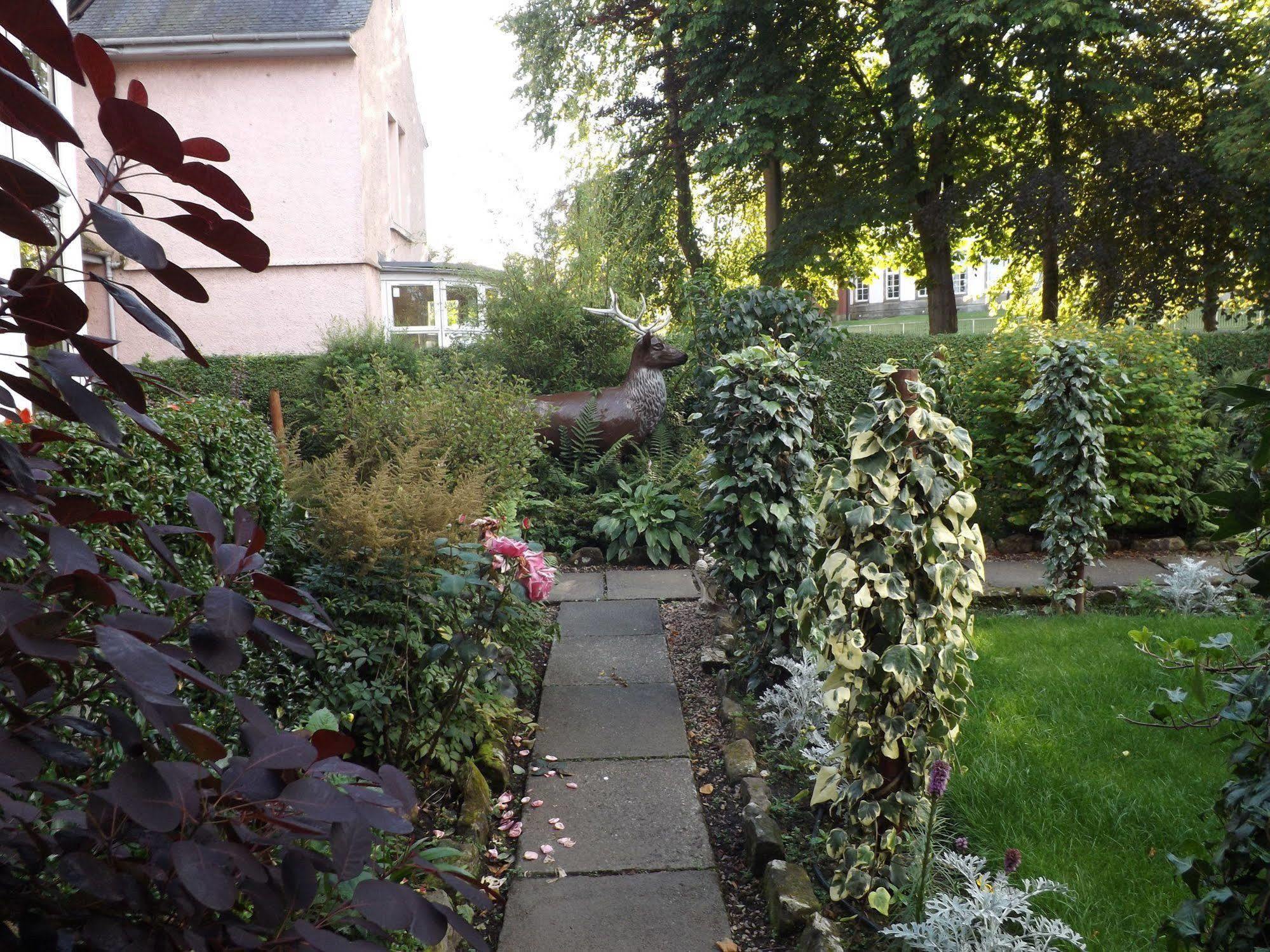 Pitreavie Guest House Dunfermline Exterior photo